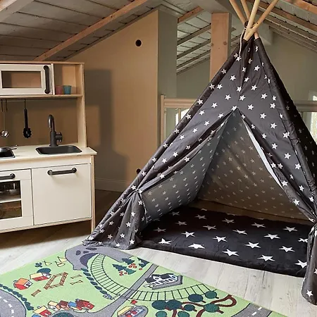 Godewind 14 - Familienfreundliches Mit Sauna Feriehus